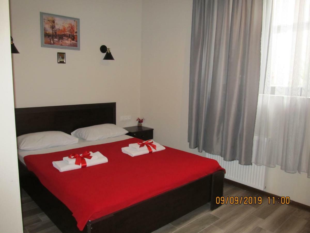 Guest House Lion Tbiliszi Kültér fotó